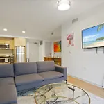 Hollywood Haven Luxury 2Br Apartment With Hot Tub Balcony